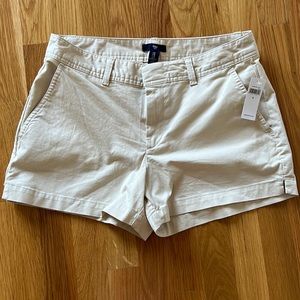 Never worn! They hit in the perfect spot on the leg, not too long or too short!